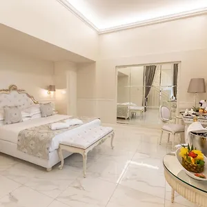 The Moon Boutique & 4*, Florence Italy