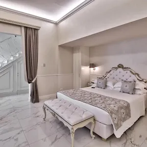The Moon Boutique & 4*, Florence Italy
